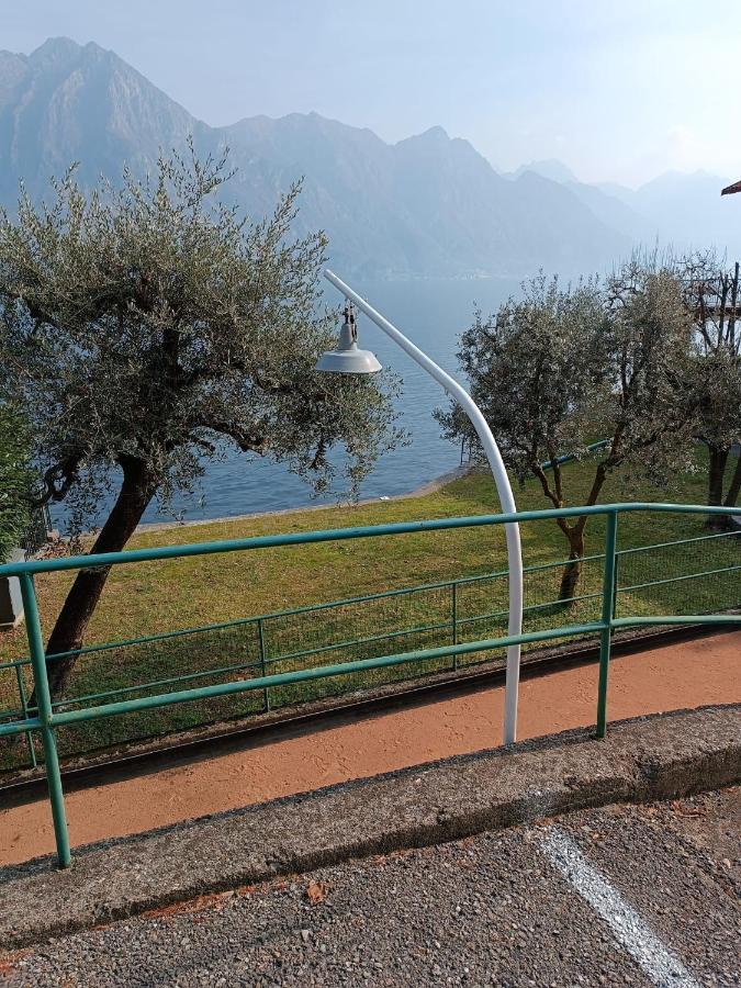 Studio Zu - Lakeside Apartment Riva di Solto Kültér fotó