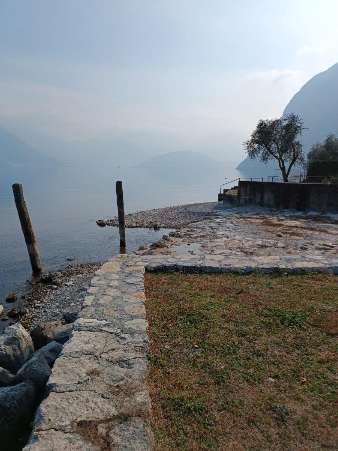 Studio Zu - Lakeside Apartment Riva di Solto Kültér fotó