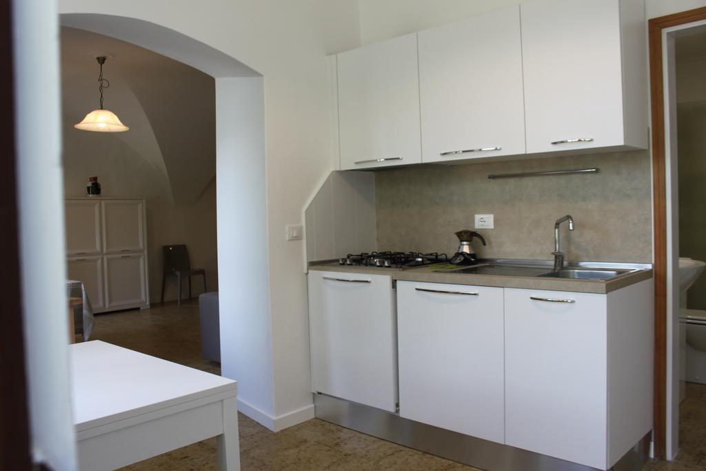 Studio Zu - Lakeside Apartment Riva di Solto Kültér fotó