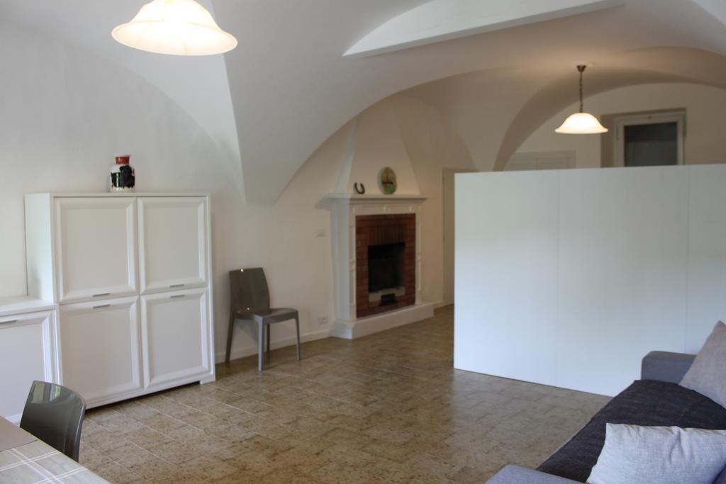 Studio Zu - Lakeside Apartment Riva di Solto Kültér fotó
